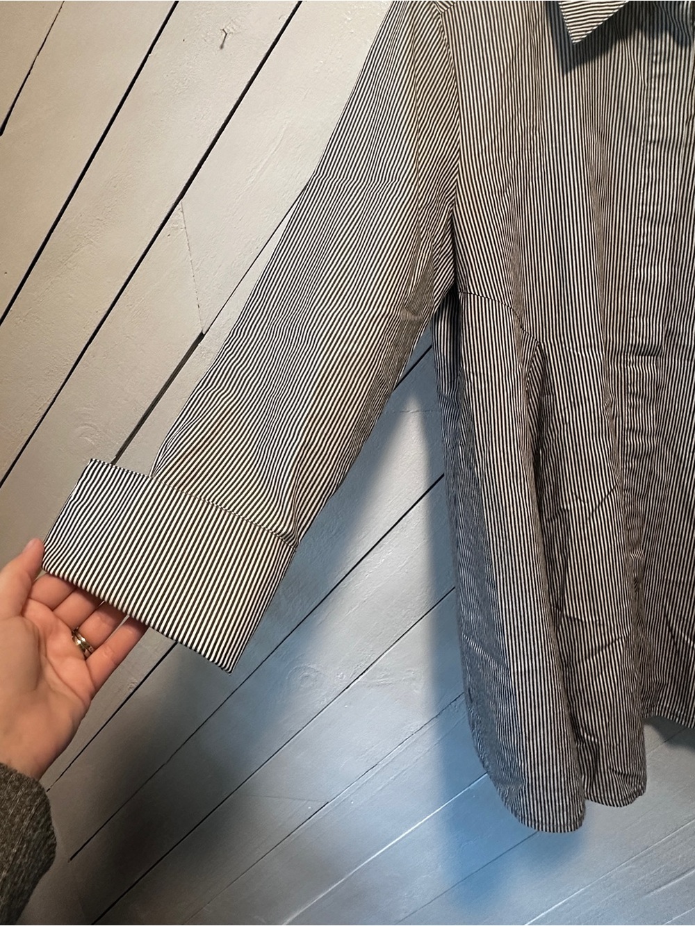 Elie Tahari Black & White Pinstripe Longline Button-Down Shirt - Picture 3 of 5